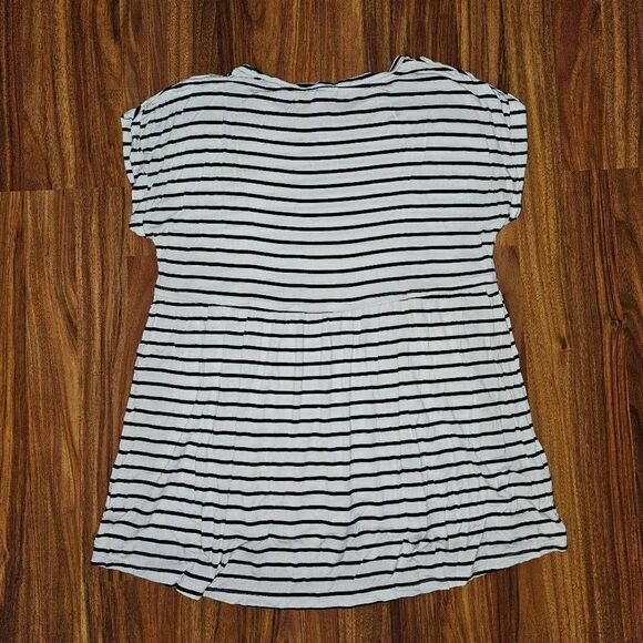 Time and Tru Black White Striped Maternity Flowy Top Womens Size S - Picture 6 of 6